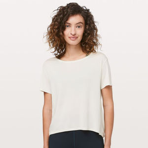 Lululemon Fall in Place Short Sleeve NWT